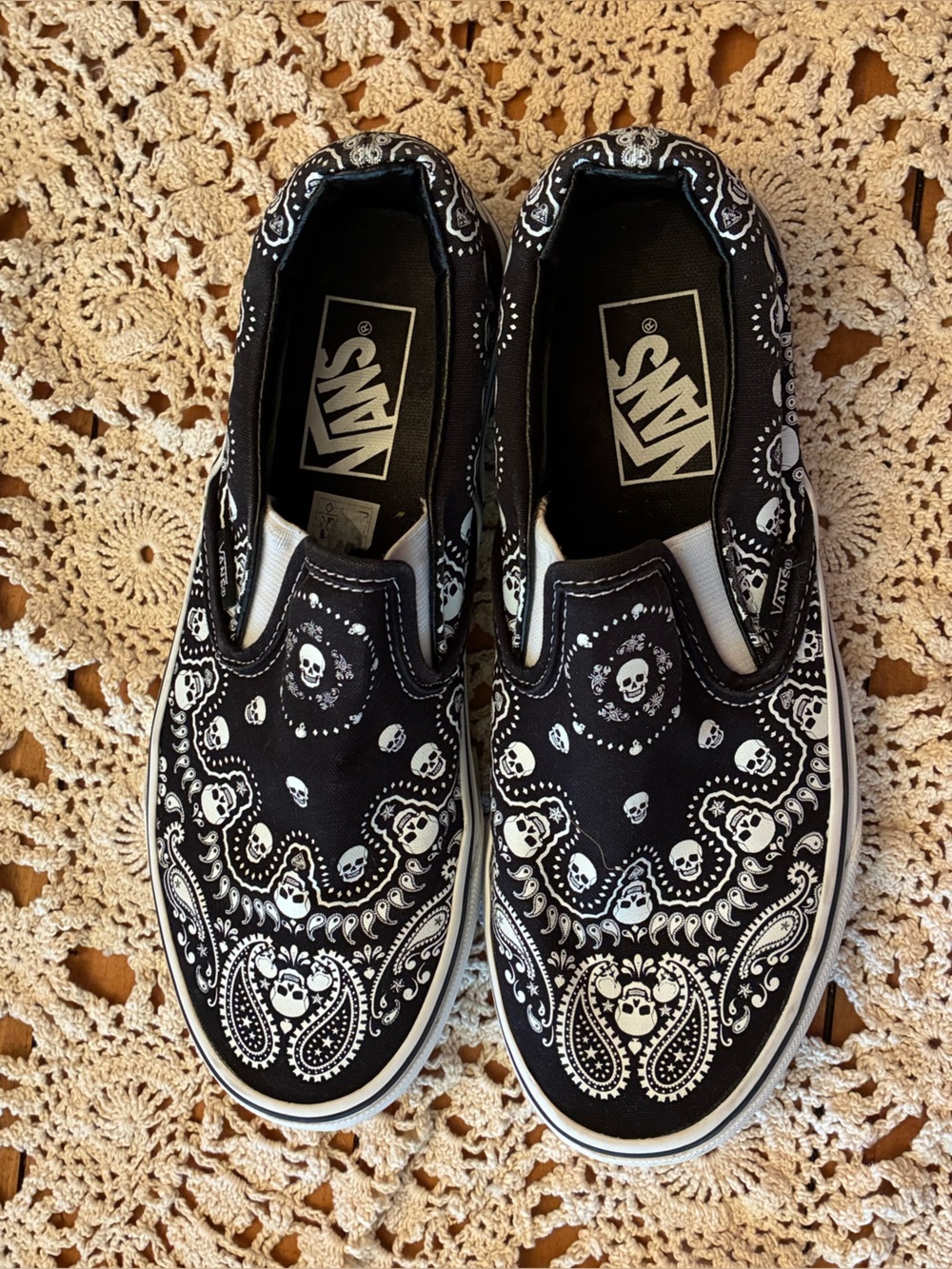 Vans Black and White Slip-On Sneakers with Skull Bandana Print - Picture 6 of 8